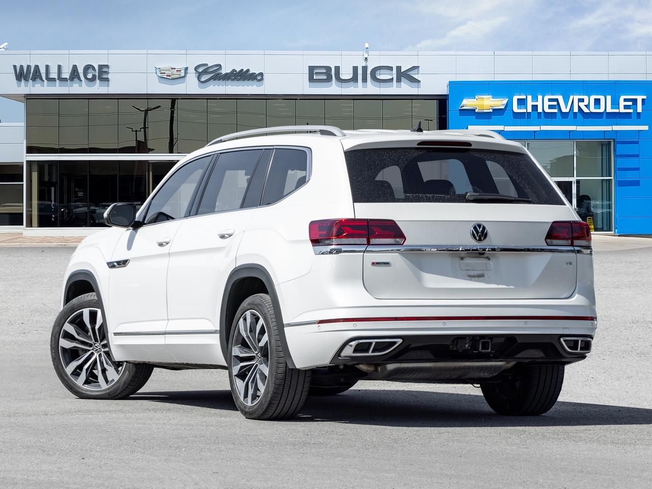 2022 Volkswagen Atlas Execline   7 pass  Panoramic Roof   New Tires! Photo4