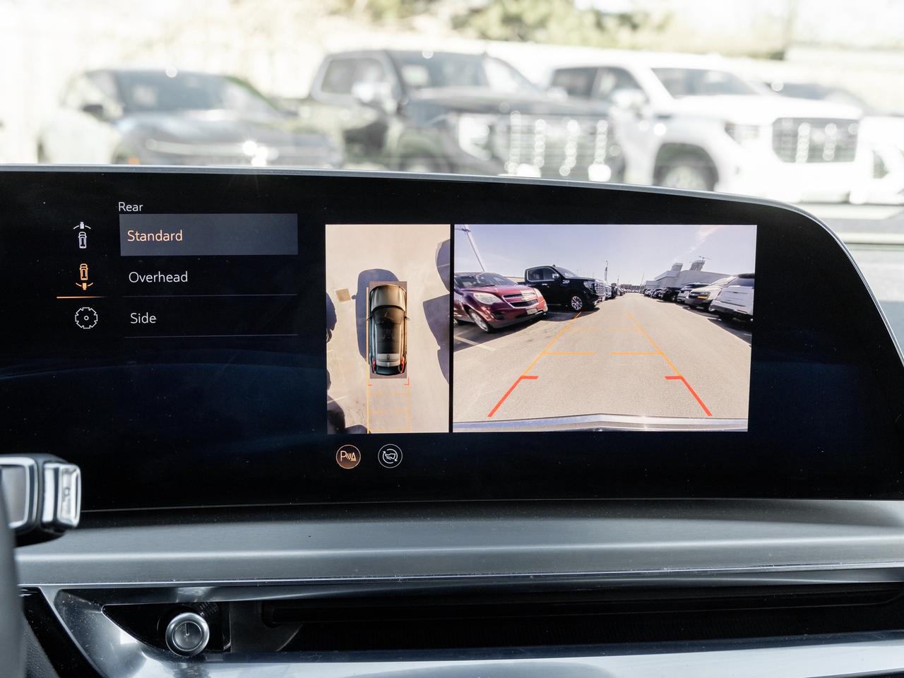 2023 Cadillac LYRIQ 33" Curved Display   AKG Audio   Panoramic Roof Photo