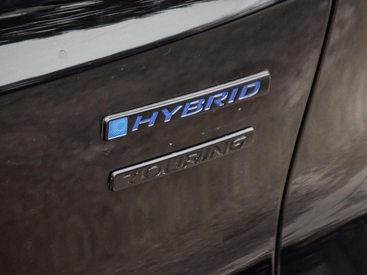 2023 Honda CR-V Hybrid Touring 4dr All-Wheel Drive Photo