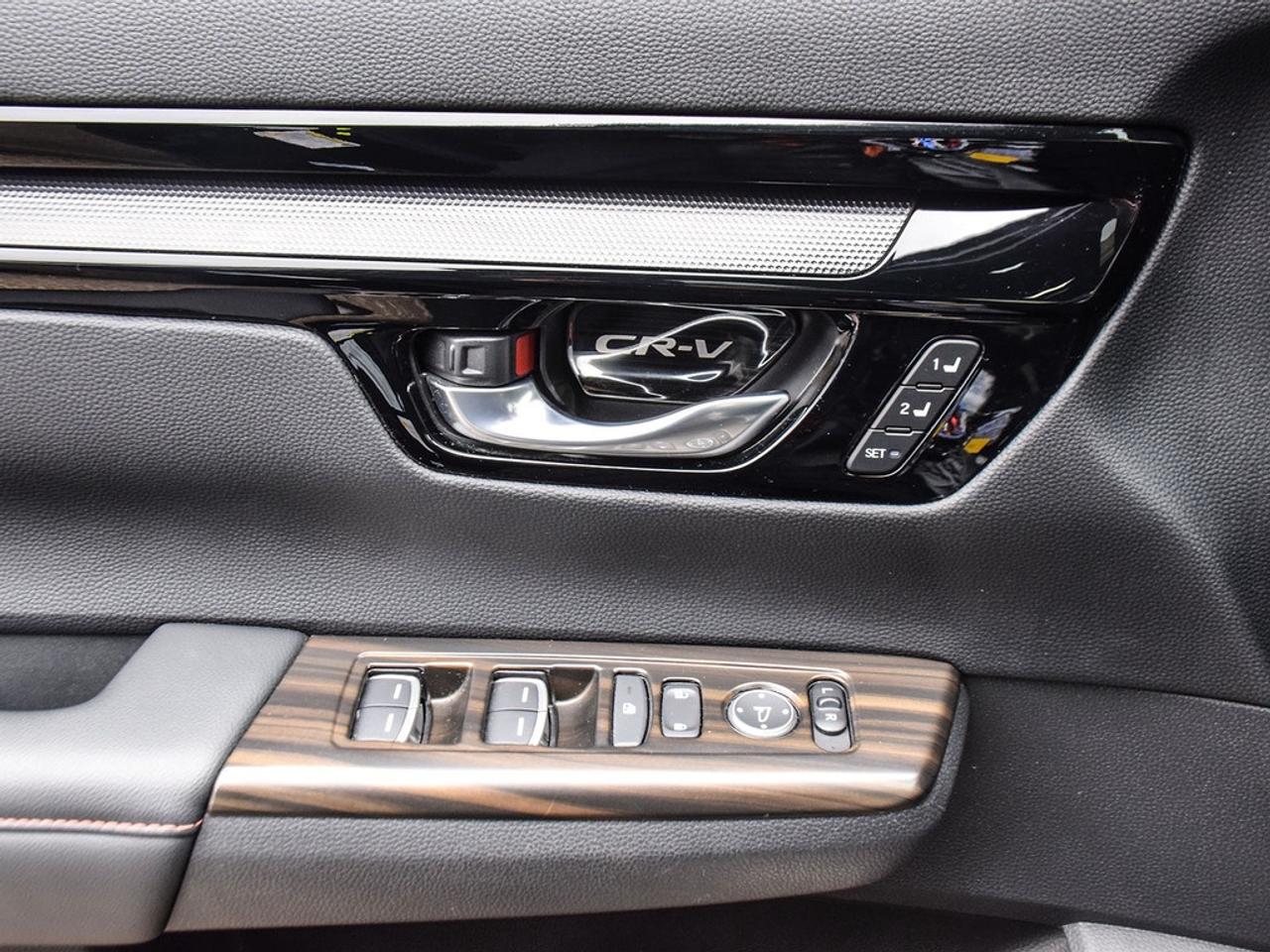 2023 Honda CR-V Hybrid Touring 4dr All-Wheel Drive Photo