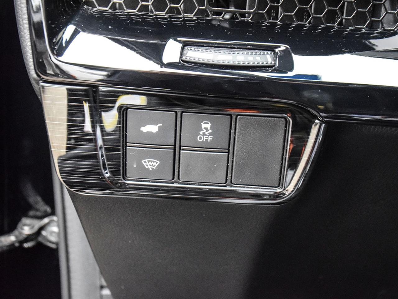 2023 Honda CR-V Hybrid Touring 4dr All-Wheel Drive Photo