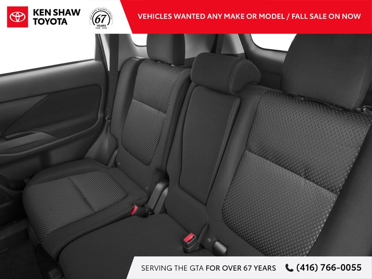 2016 Mitsubishi Outlander ES 4dr AWC Photo