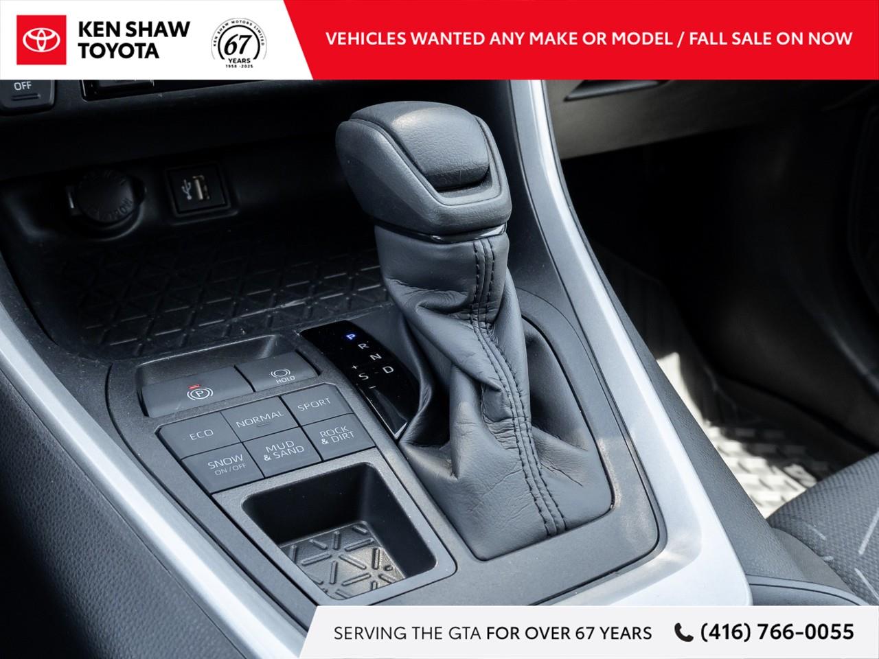 2024 Toyota RAV4 LE 4dr All-wheel Drive Photo