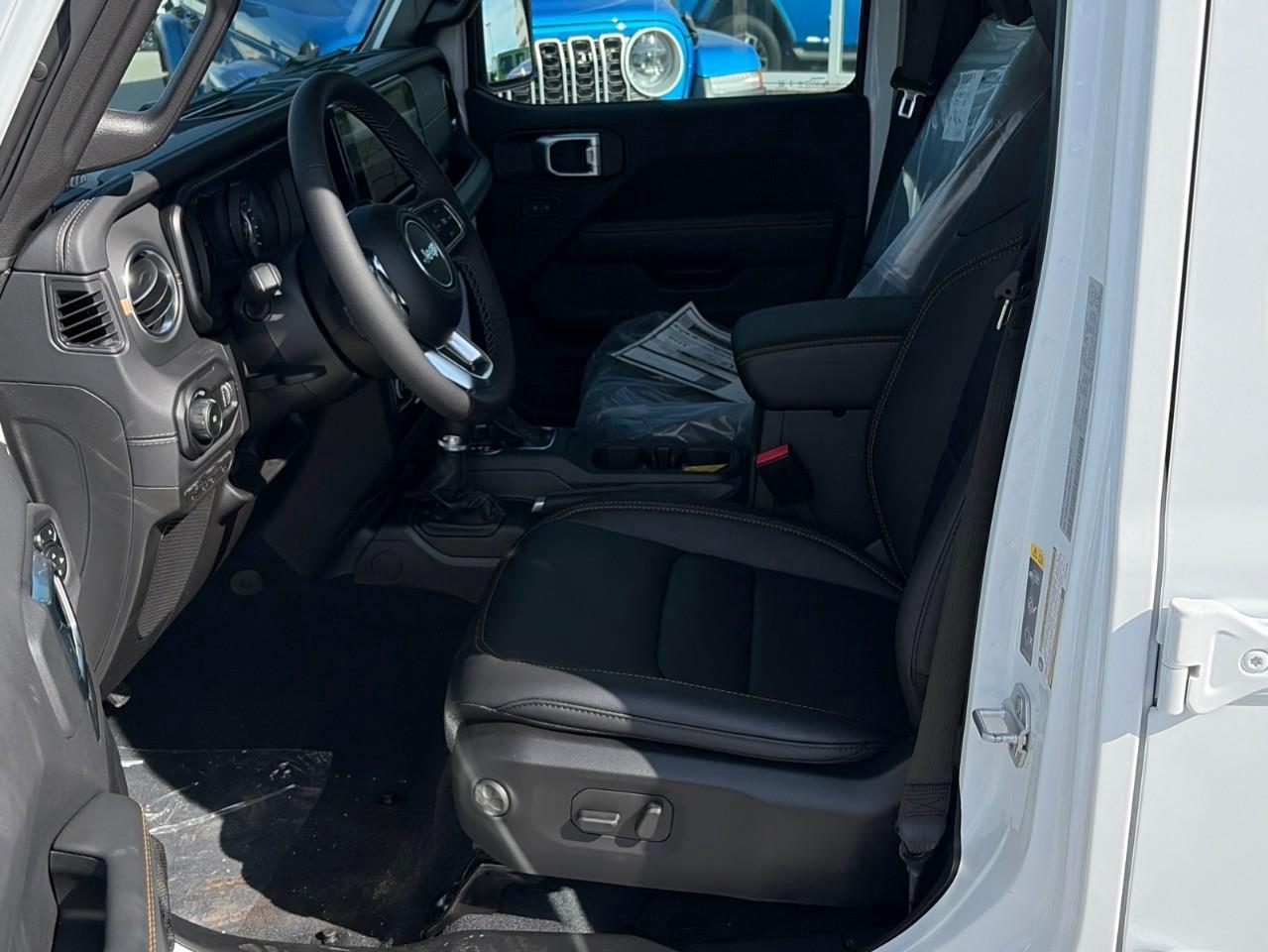 2026 Jeep Wrangler SAHARA 4DR 4X4 Photo