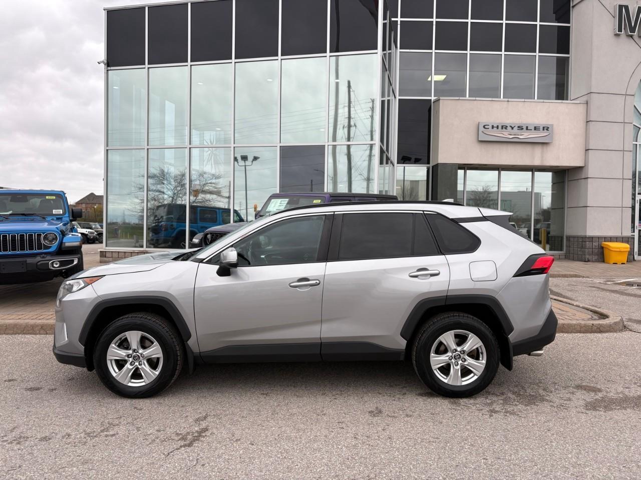 2020 Toyota RAV4 XLE 4dr Front-wheel Drive Photo