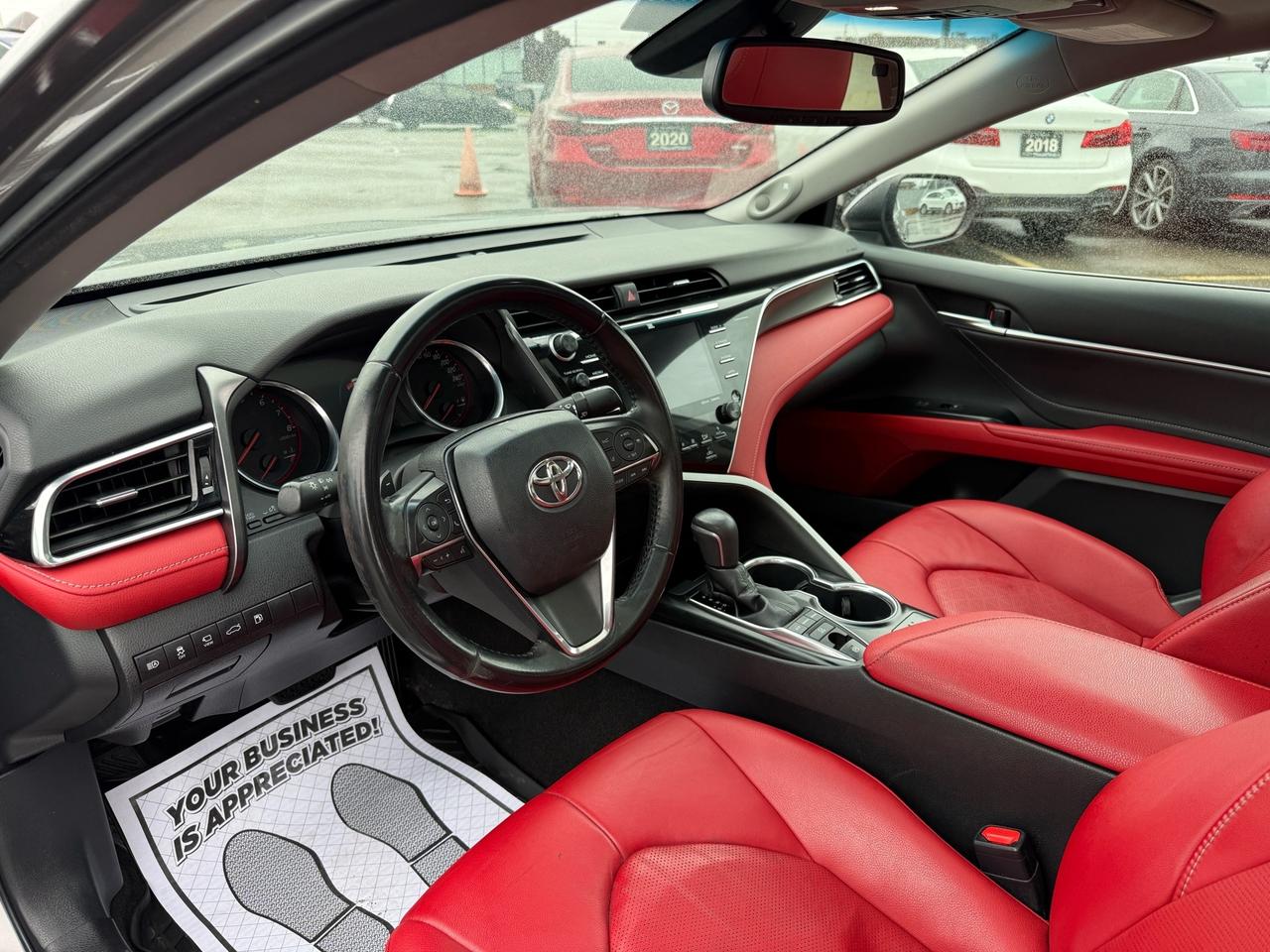 2018 Toyota Camry XSE V6 Auto  ACCIDENT FREE 1-OWNER RED INTRIOR CER Photo