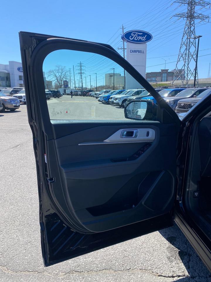 2026 Ford Explorer  Photo
