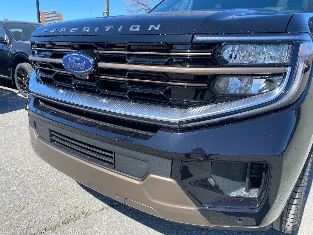 2026 Ford Expedition Max King Ranch 4dr 4x4 Photo2