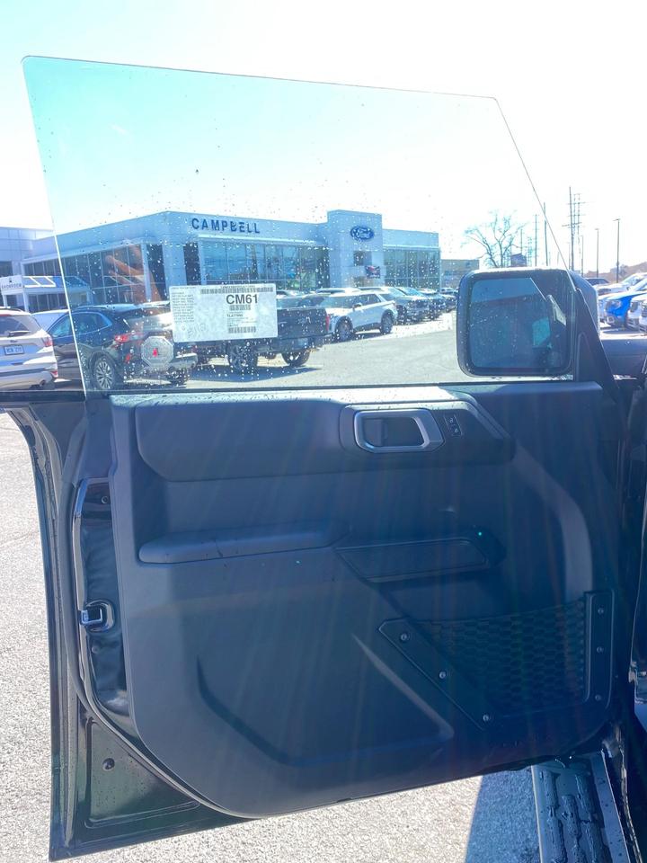 2026 Ford Bronco Outer Banks 4dr 4x4 Photo