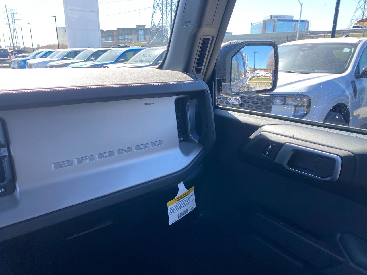 2026 Ford Bronco Outer Banks 4dr 4x4 Photo