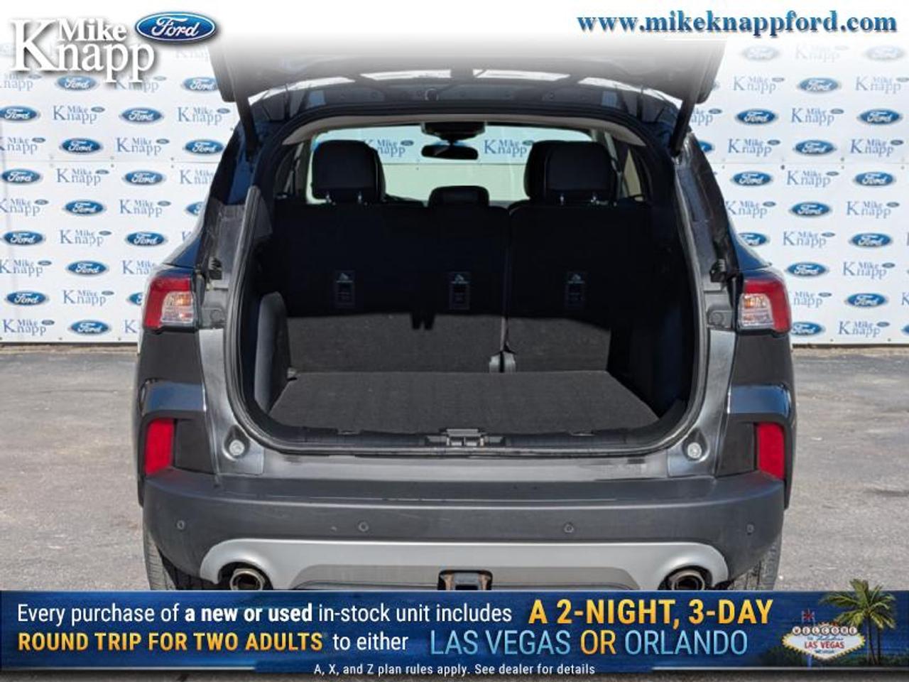 2020 Ford Escape SEL 4WD Photo4