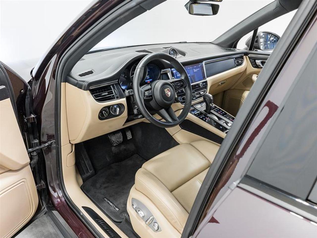 2023 Porsche Macan T 4dr All-Wheel Drive Photo