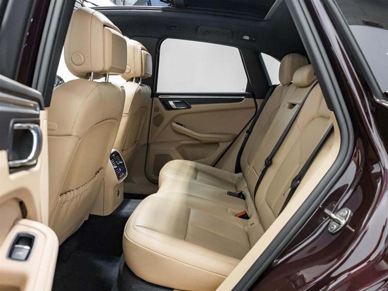 2023 Porsche Macan T 4dr All-Wheel Drive Photo