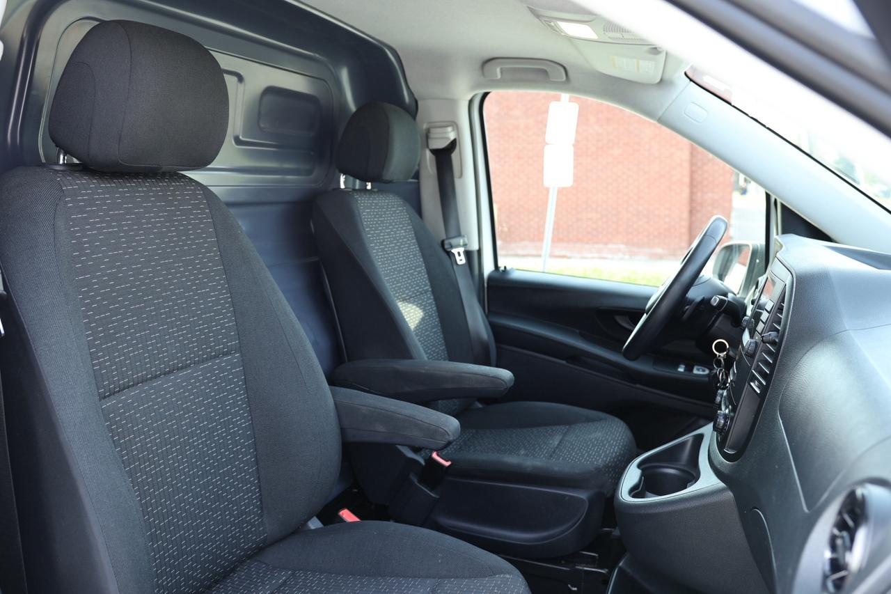 2021 Mercedes-Benz Metris Passenger Van NAV-BCAM/CRUISE CONTROL/BLUETOOOTH/POWER WINDOWS & Photo