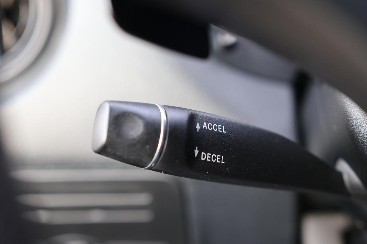2021 Mercedes-Benz Metris Passenger Van NAV-BCAM/CRUISE CONTROL/BLUETOOOTH/POWER WINDOWS & Photo