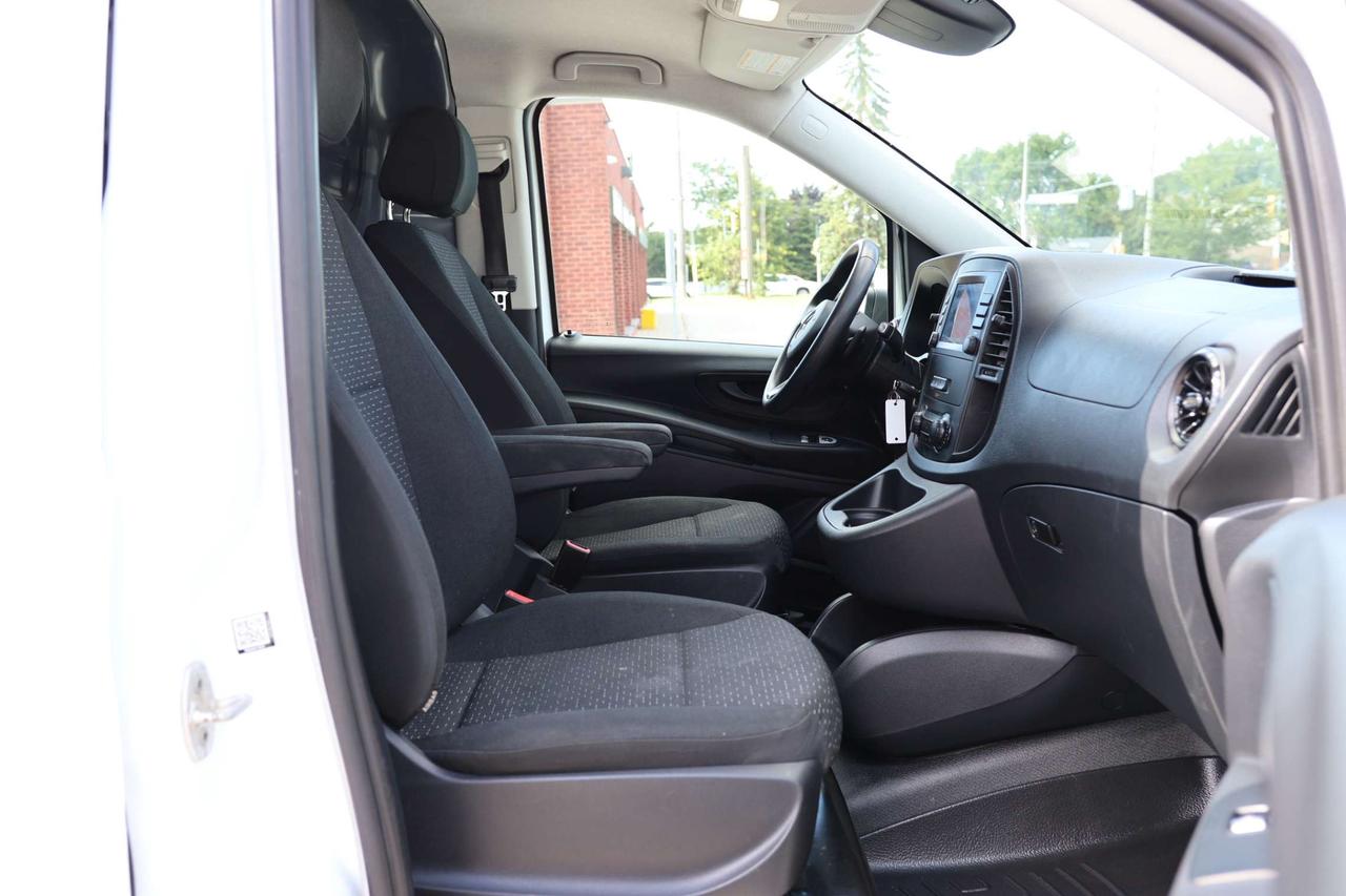 2021 Mercedes-Benz Metris Passenger Van CARGO VAN/BACK UP CAMERA/CARPLAY & ANDROID AUTO/BLUETOOOTH/POWER WINDOWS & MIRRORS/TIPTRONIC/AUTO HEADLIGHTS/CRUISE CONTR Photo