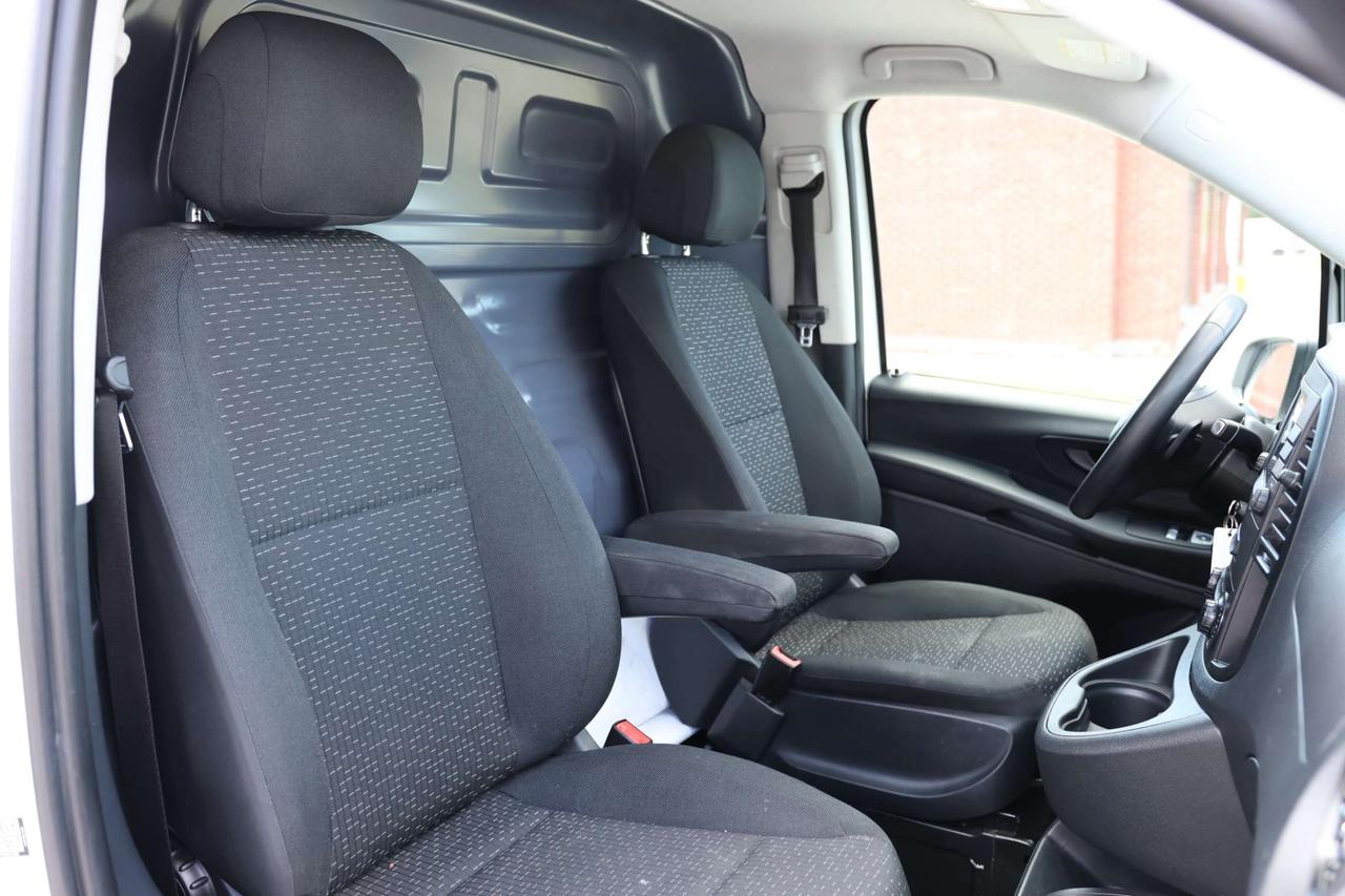 2021 Mercedes-Benz Metris Passenger Van CARGO VAN/BACK UP CAMERA/CARPLAY & ANDROID AUTO/BLUETOOOTH/POWER WINDOWS & MIRRORS/TIPTRONIC/AUTO HEADLIGHTS/CRUISE CONTR Photo