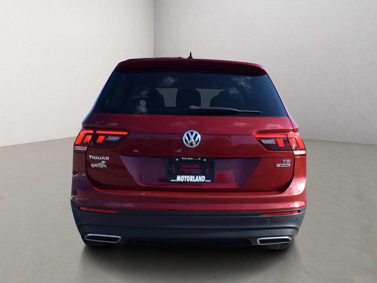 2018 Volkswagen Tiguan Comfortline 4Motion Leather Panoramic Sunroof Photo4