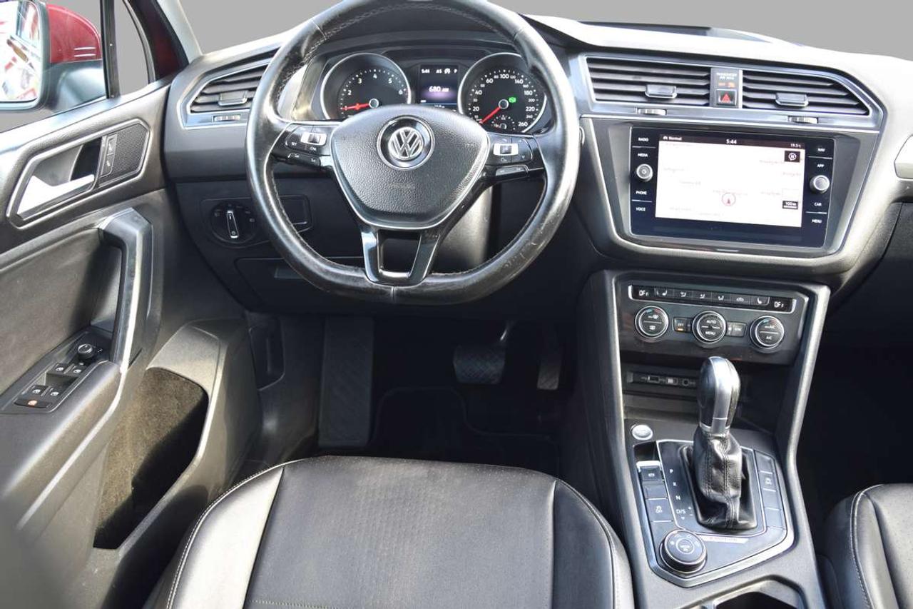2018 Volkswagen Tiguan Comfortline 4Motion Leather Panoramic Sunroof Photo