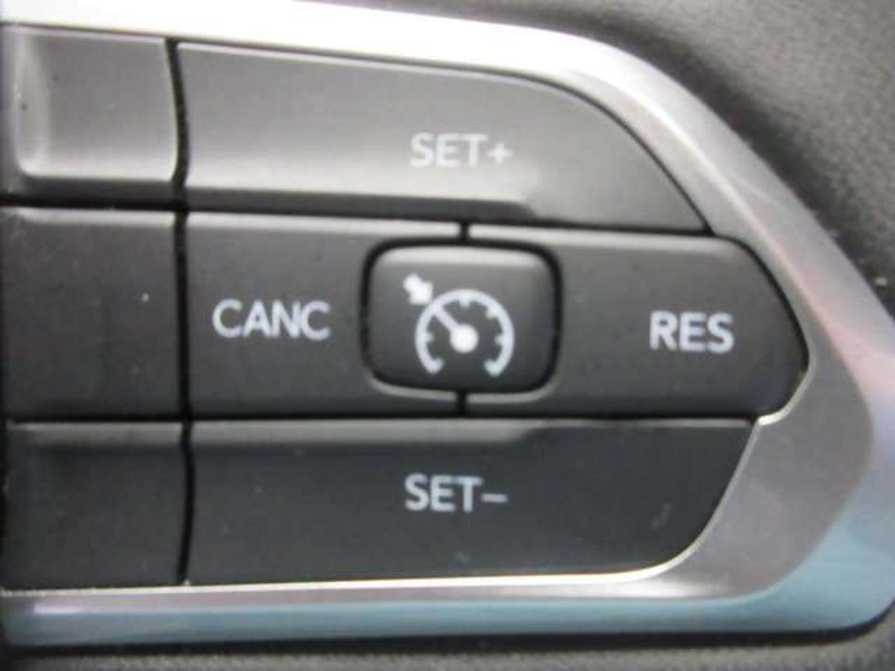 2024 Jeep Compass TRAILHAWK, PANO ROOF, NAV, 4X4, APPLE/ANDROID, 80K Photo