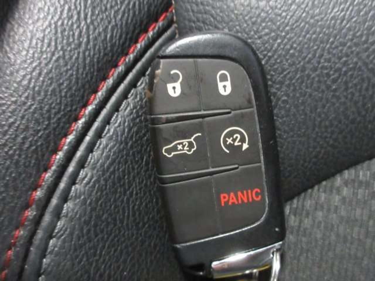 2024 Jeep Compass TRAILHAWK, PANO ROOF, NAV, 4X4, APPLE/ANDROID, 80K Photo