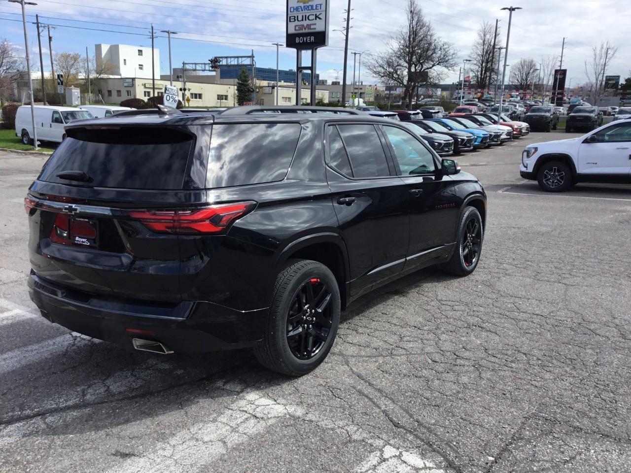 2022 Chevrolet Traverse Premier Photo