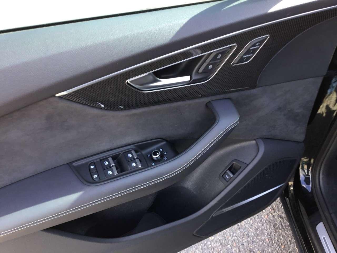 2023 Audi SQ7 4.0 TFSI quattro Photo