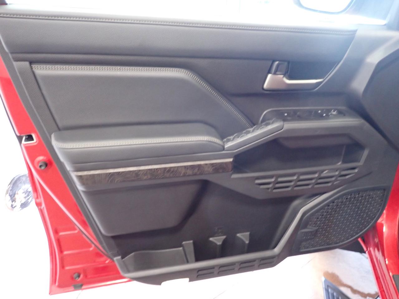2024 Toyota Tacoma Hybrid CREW CAB 4WD LEATHER NAVI SUNROOF Photo
