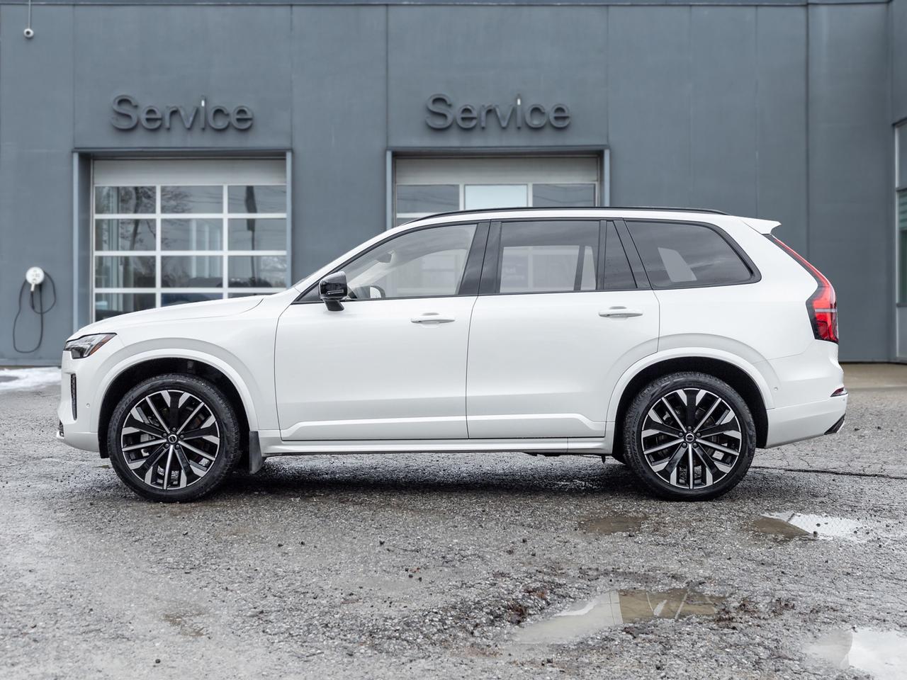 2026 Volvo XC90 B6 AWD PLUS 7-Seater  LOW MILEAGE  HARMAN KARDON Photo2