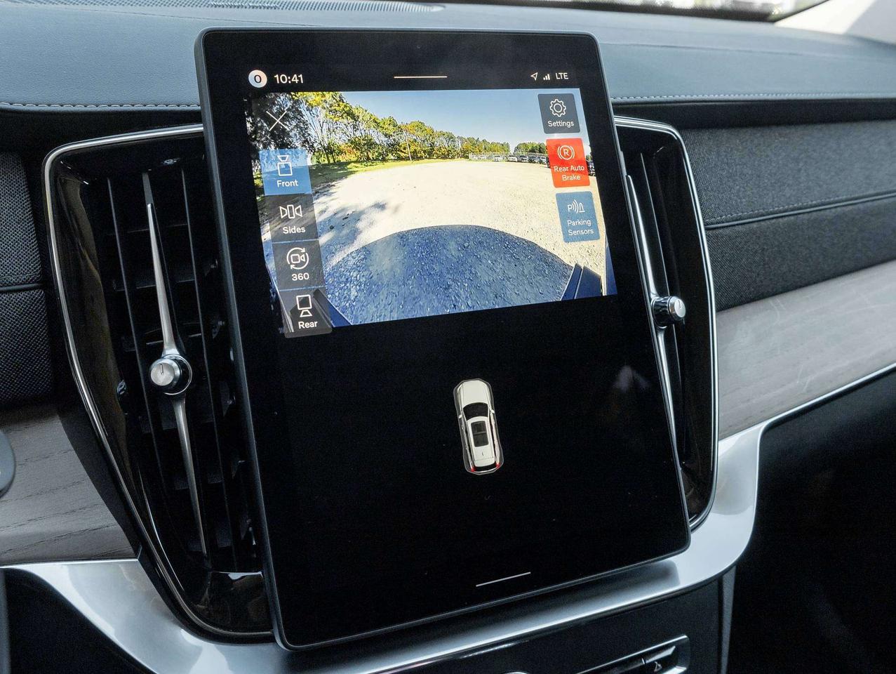 2026 Volvo XC90 B6 AWD PLUS^Low KM^ Harman Kardon^Rate fr 2.99%* Photo