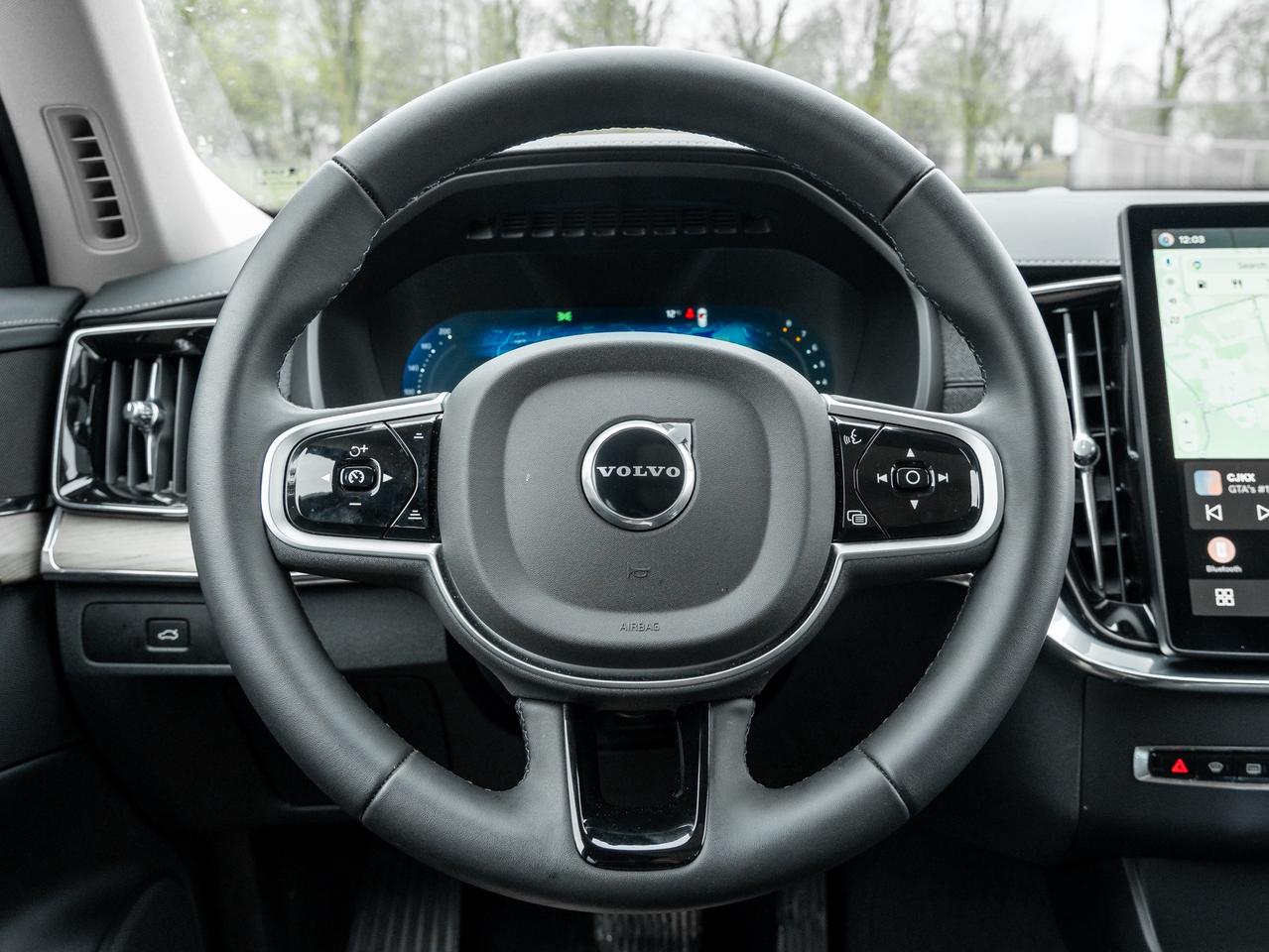2026 Volvo XC90 B6 AWD PLUS  ALMOST NEW  VOLVO CPO RATE fr 2.99%* Photo