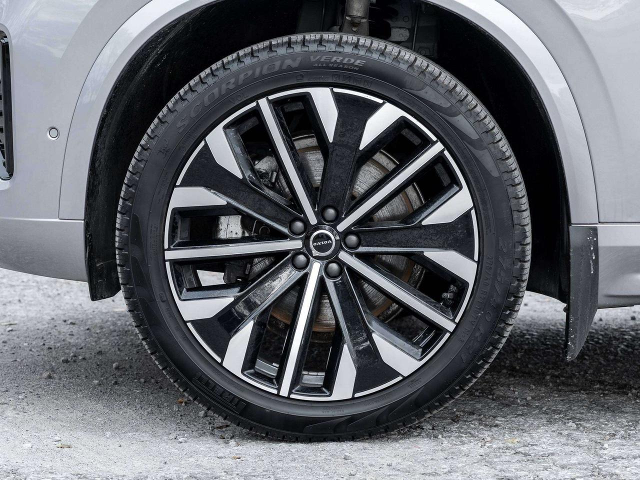 2026 Volvo XC90 B6 AWD PLUS^Volvo CPO Rate fr 2.99%*^Great Value Photo4