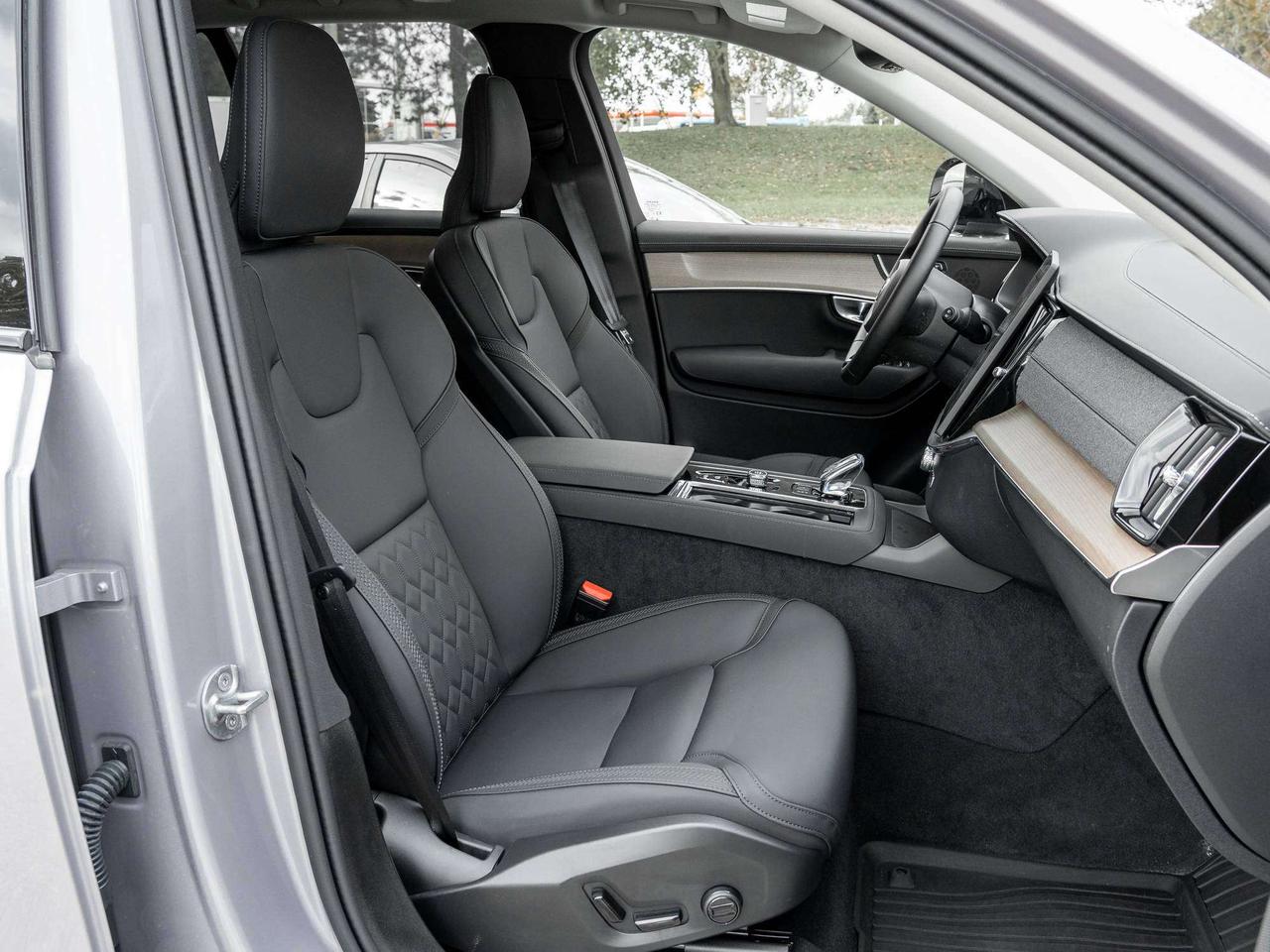 2026 Volvo XC90 B6 AWD PLUS^Volvo CPO Rate fr 2.99%*^Great Value Photo