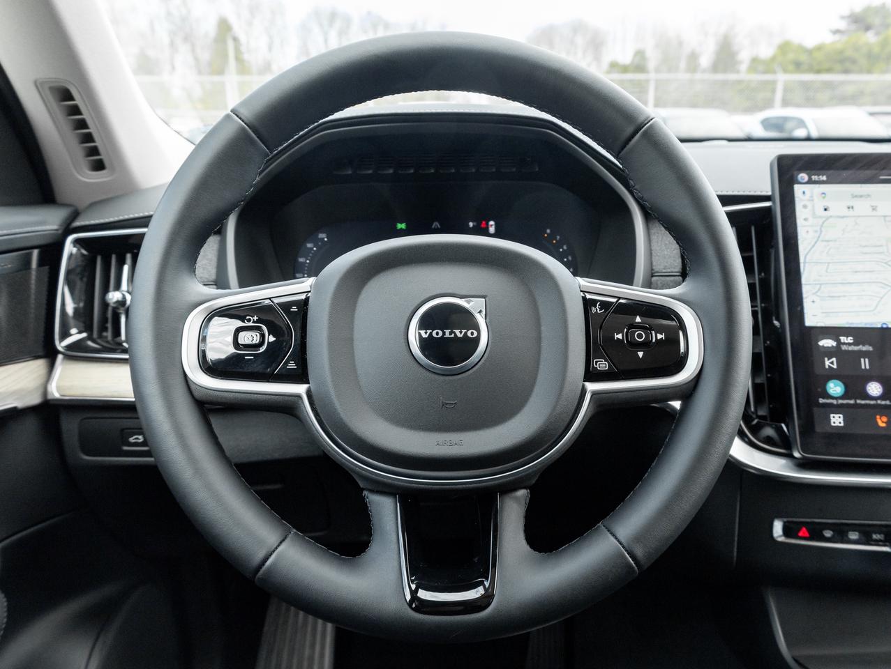 2026 Volvo XC90 B6 AWD PLUS 7-Seater  21" WHEEL  HARMAN KARDON Photo