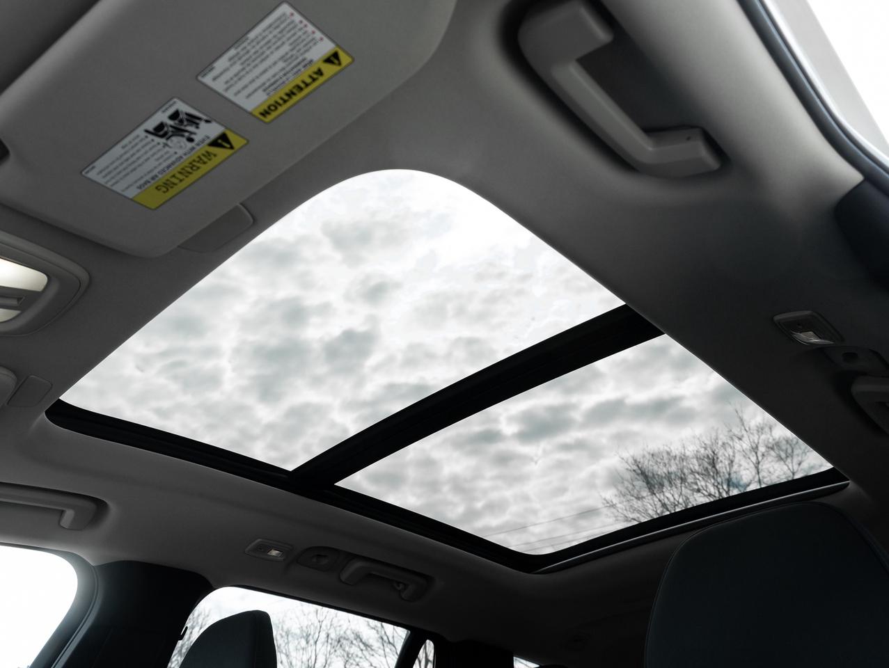 2026 Volvo XC90 B6 AWD PLUS 7-Seater  21" WHEEL  HARMAN KARDON Photo