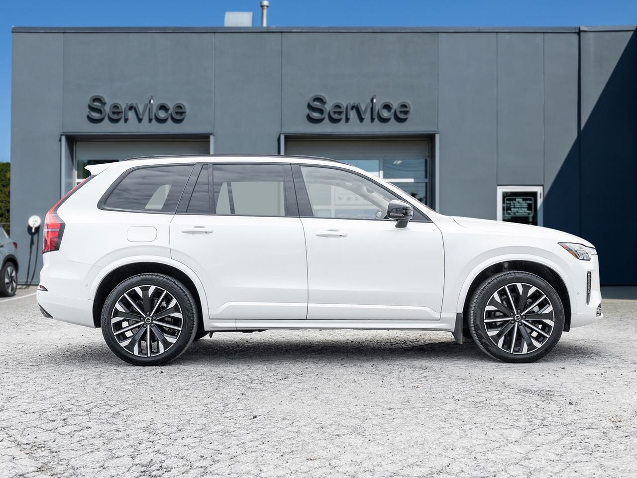 2026 Volvo XC90 B6 AWD PLUS 7-Seater  21" WHEEL  HARMAN KARDON Photo
