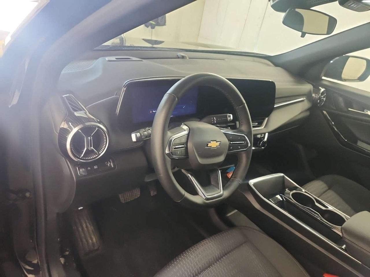 2025 Chevrolet Equinox LT 4dr Front-Wheel Drive Photo