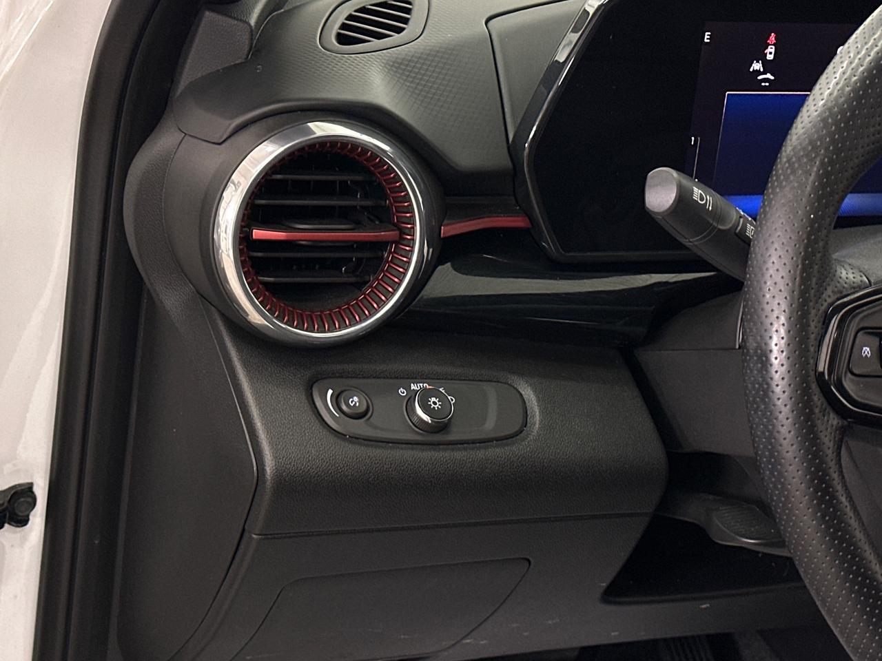 2024 Chevrolet Trax 2RS 4dr Front-Wheel Drive Photo