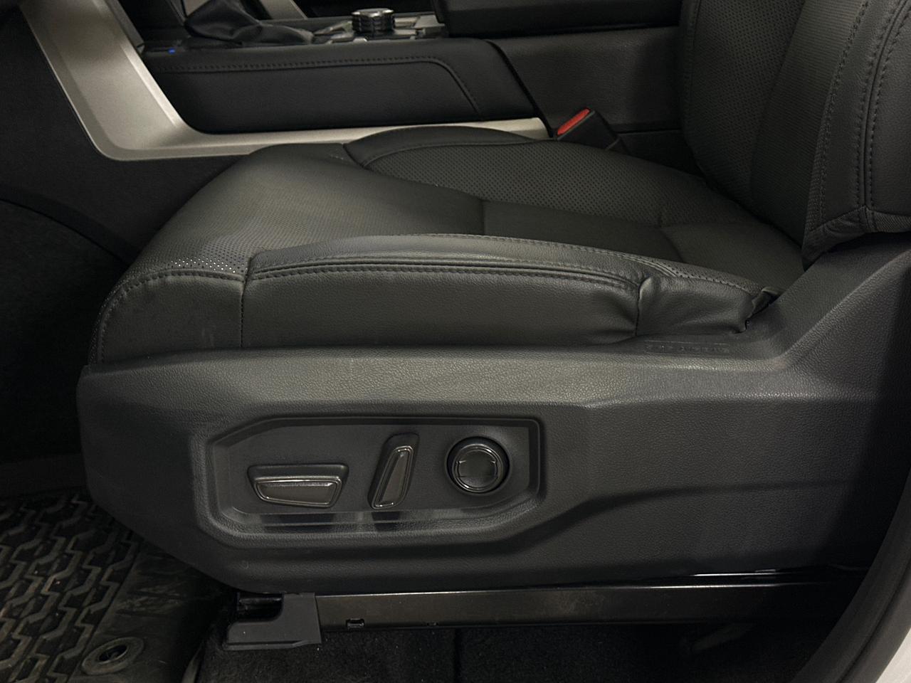 2025 Toyota Tundra Limited  Photo