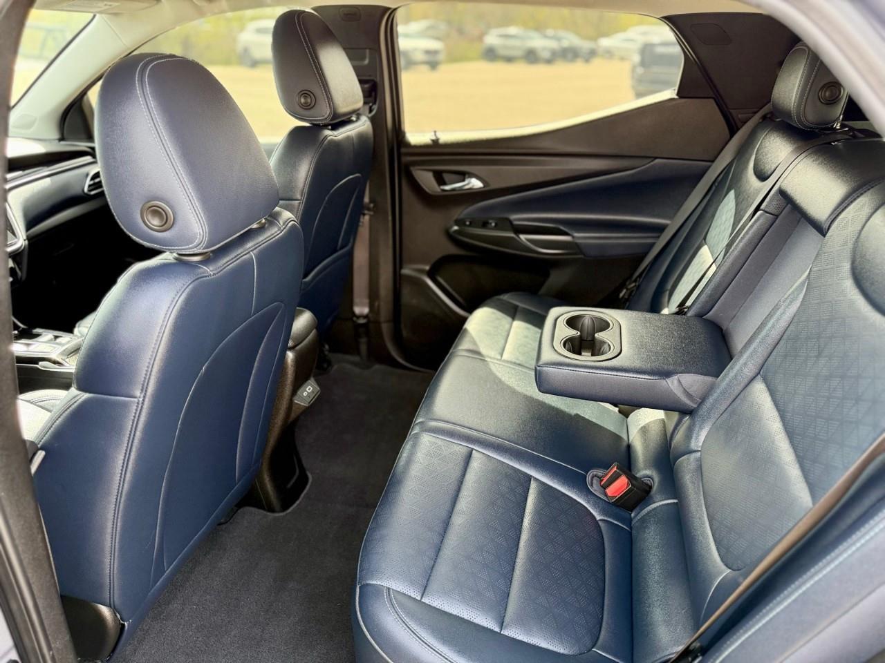 2023 Chevrolet Bolt EUV Premier Front-Wheel Drive Photo