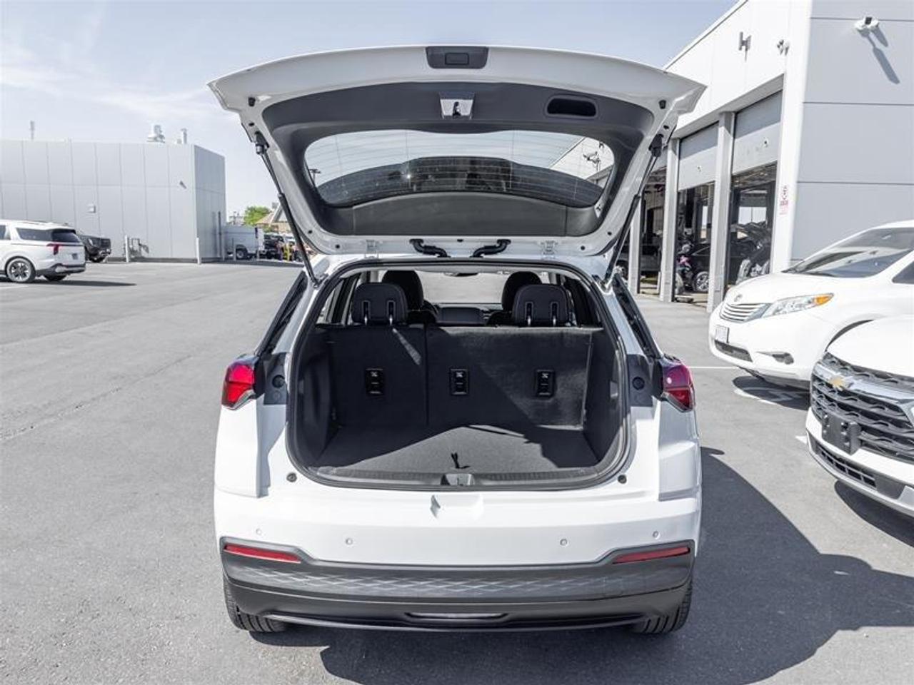 2027 Chevrolet Bolt LT 4dr Photo