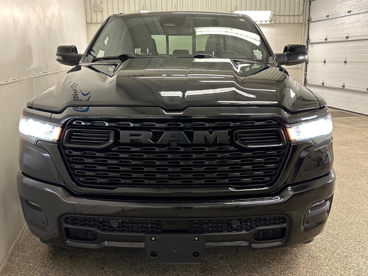 2025 RAM 1500 Big Horn Photo