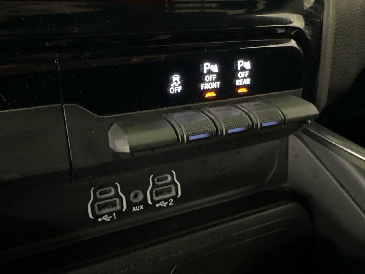 2025 RAM 1500 Big Horn Photo