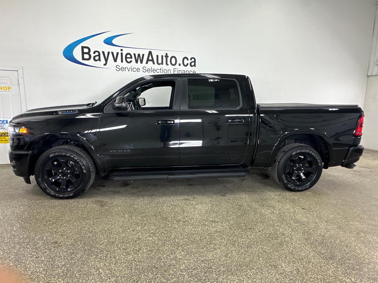 2025 RAM 1500 Big Horn - 27KM/20 ALLOYS/BIG SCREEN/NAV/1 OWNER! Photo4