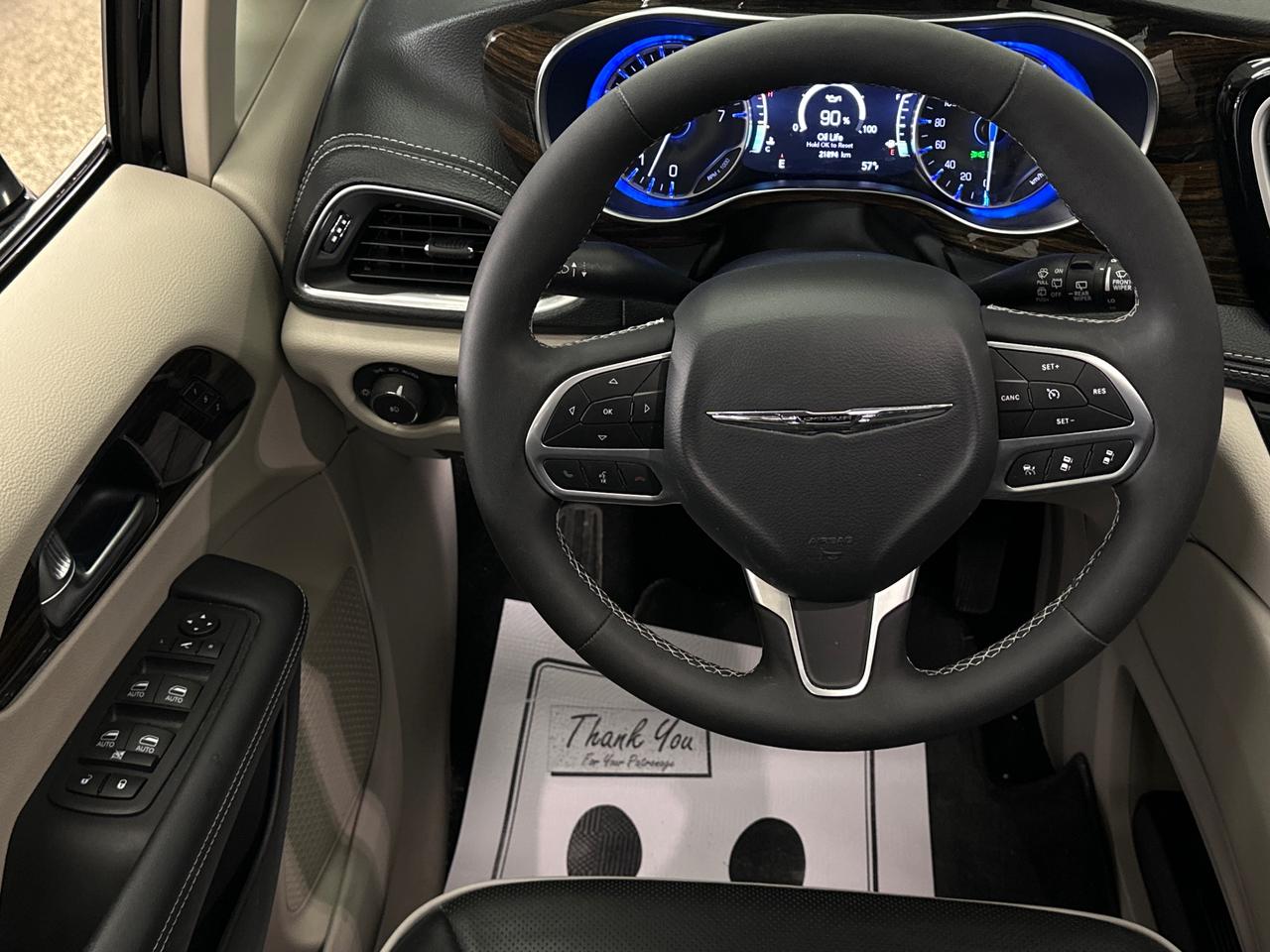 2024 Chrysler Pacifica Limited Front-Wheel Drive Passenger Van Photo