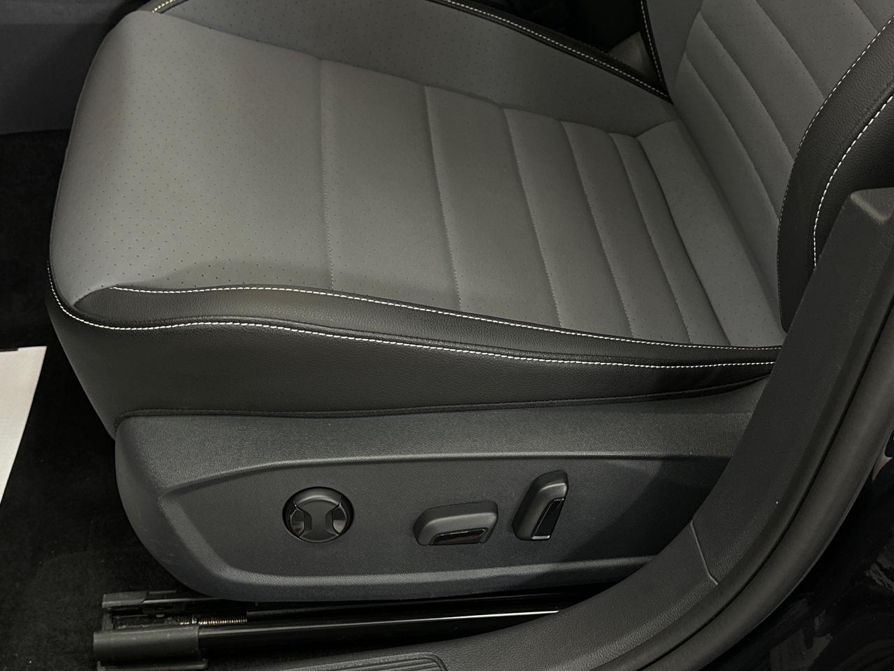 2025 Volkswagen Jetta Comfortline 4dr Sedan Photo