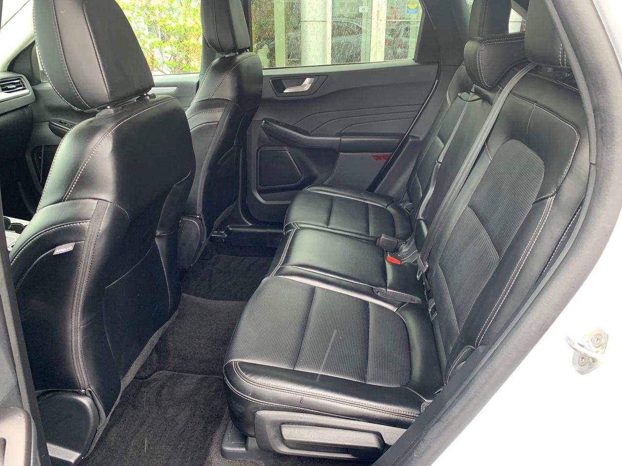2025 Ford Escape Platinum 4dr All-Wheel Drive Photo