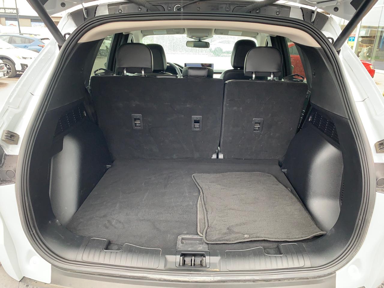 2025 Ford Escape Platinum 4dr All-Wheel Drive Photo