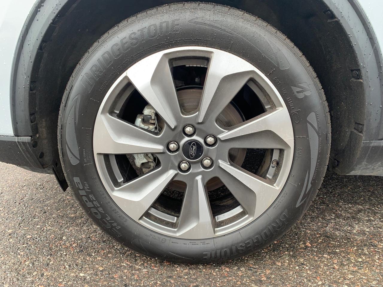 2025 Ford Escape Platinum 4dr All-Wheel Drive Photo