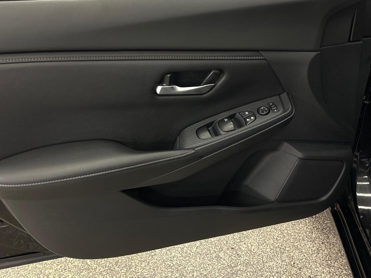 2023 Nissan Sentra SV 4DR SEDAN Photo